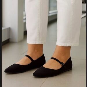 TOR Women's Black Flats